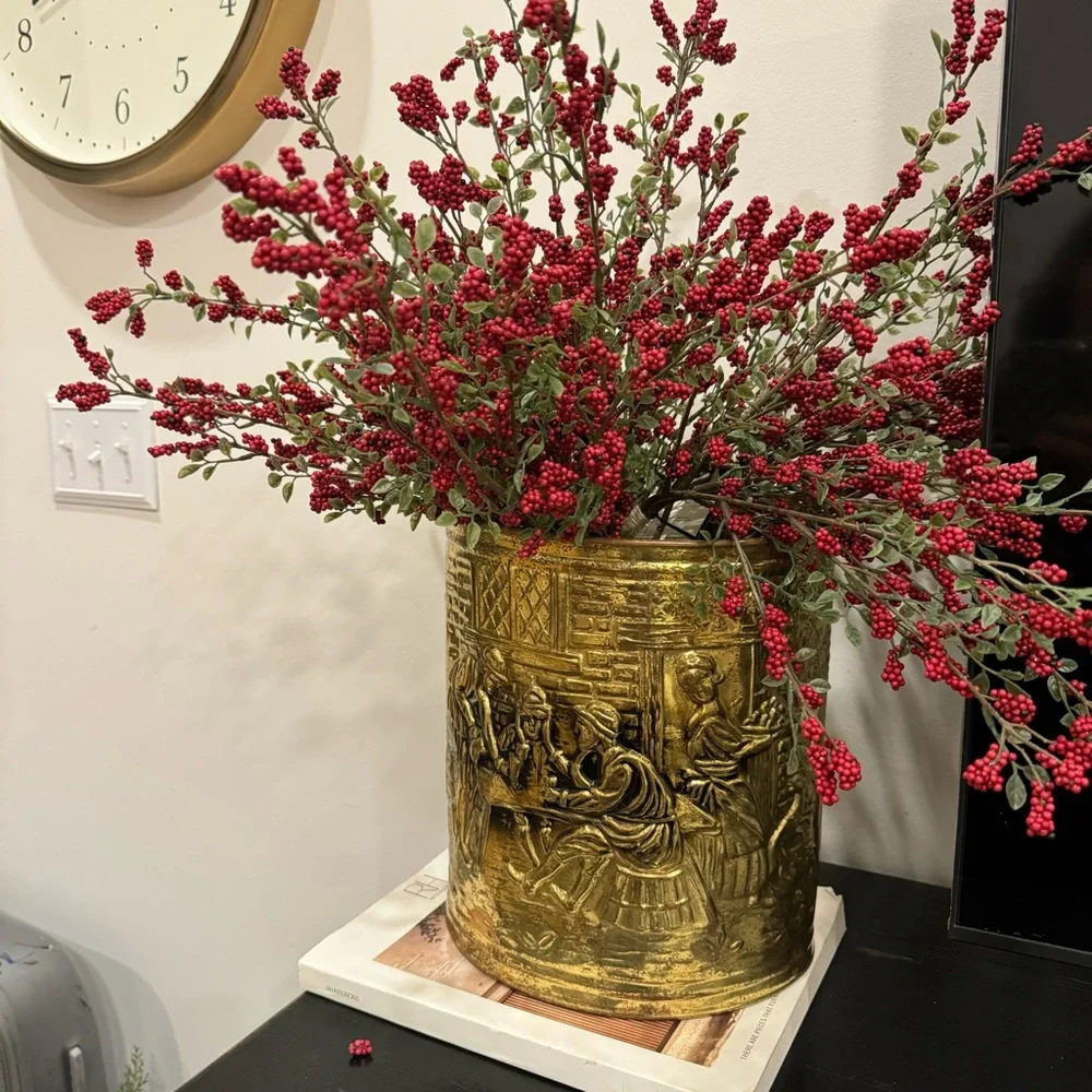 Midcentry Oval Hammered Brass Planter/Container